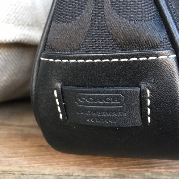 Coach - Picture 4 of 5